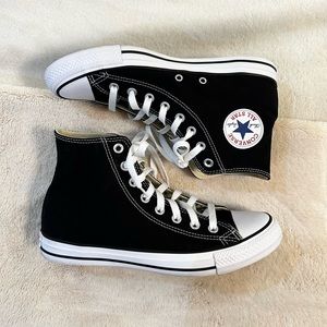 Chuck Taylor All Star Black High Top Converse NEW W/O TAGS. 7.5 Mens 9.5 Womens.